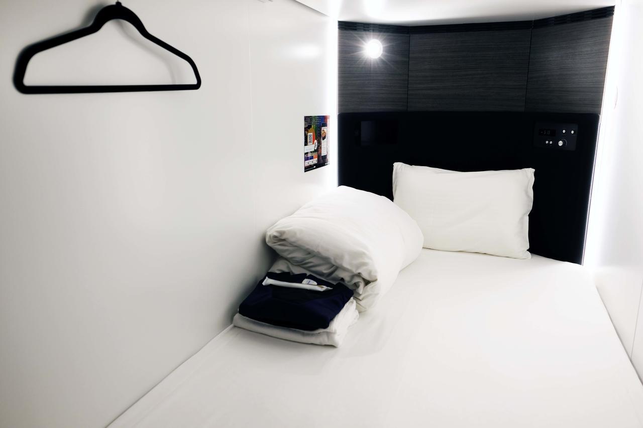 Capsule hotel Caphotel 2*