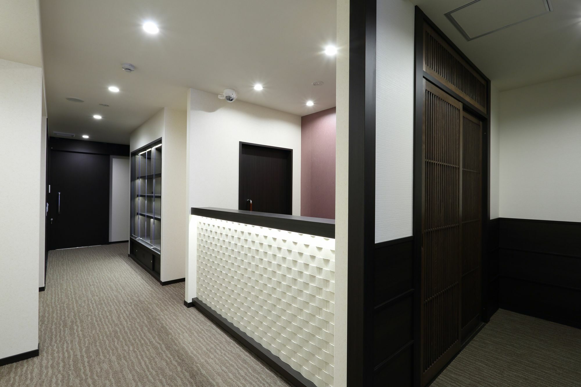 Capsule hotel Caphotel 2*